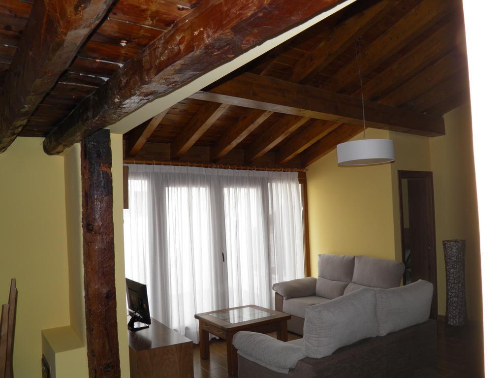 Apartamentos Turisticos Peñafiel 部屋 写真
