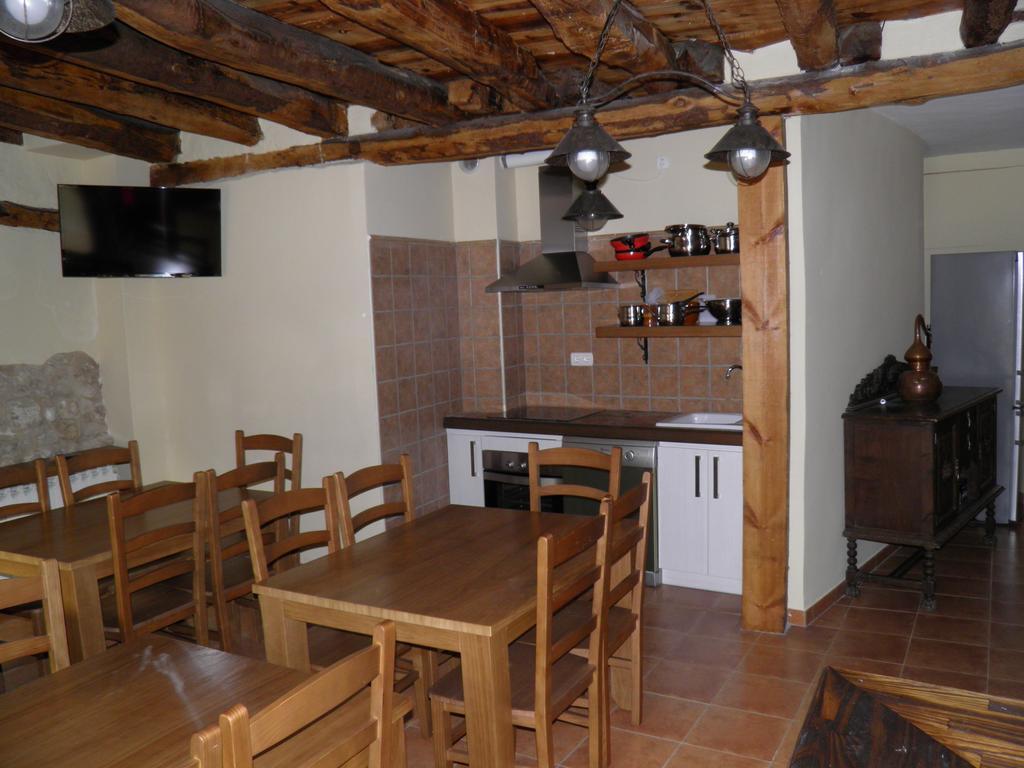 Apartamentos Turisticos Peñafiel エクステリア 写真